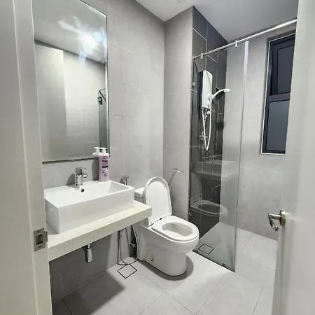 Mucihome Clio, Putrajaya Condo Near To Ioi City Mall, Alamanda, Hospital Serdang, Wetland Studio Kru Dll- Non Smoking Home For Malaysian Only Exterior photo