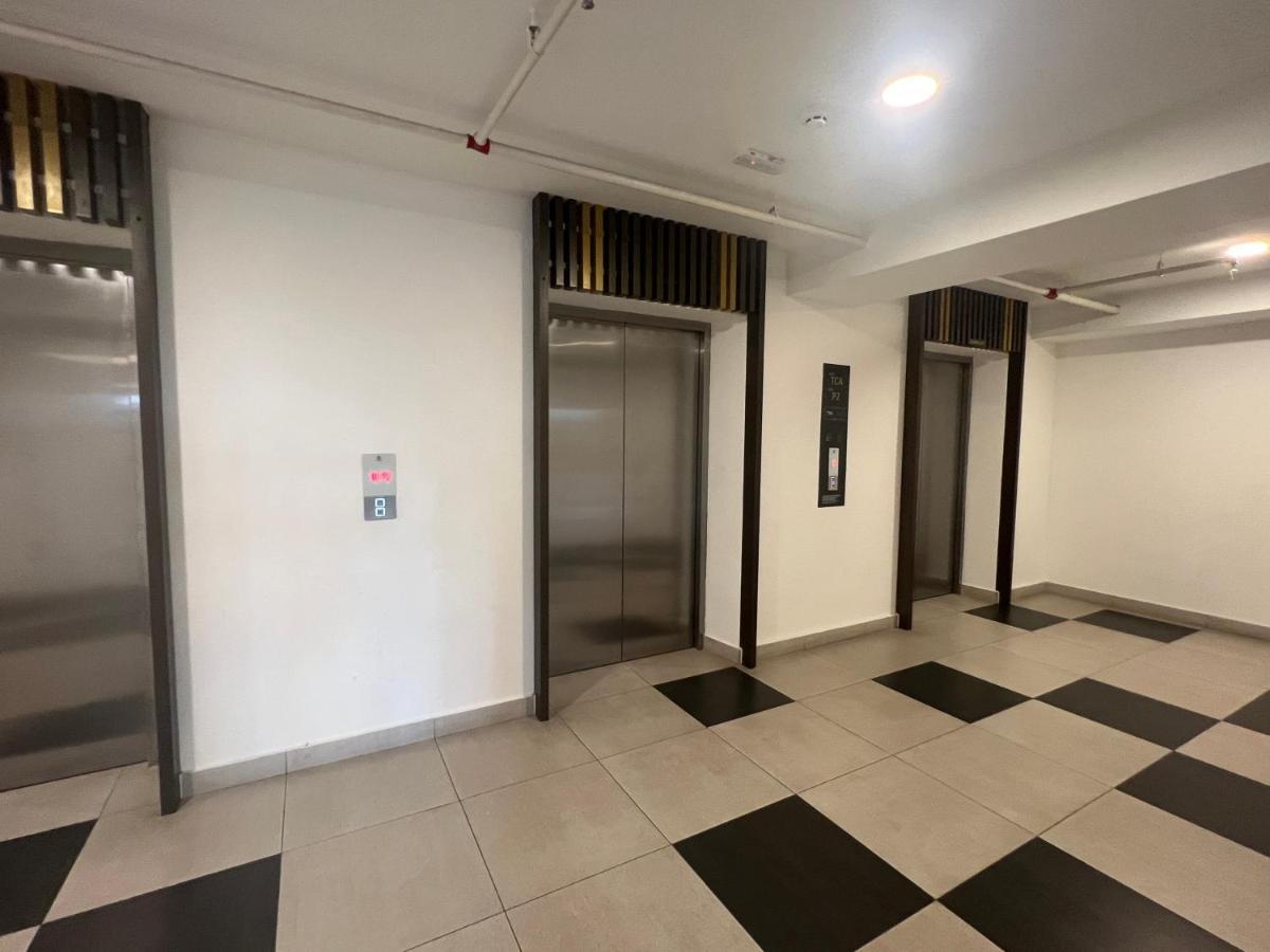 Apartment Mucihome Clio, Near To Ioi Mall, Alamanda, Hospital Serdang, Wetland Kru Dll- Non Smoking For Malaysian Only