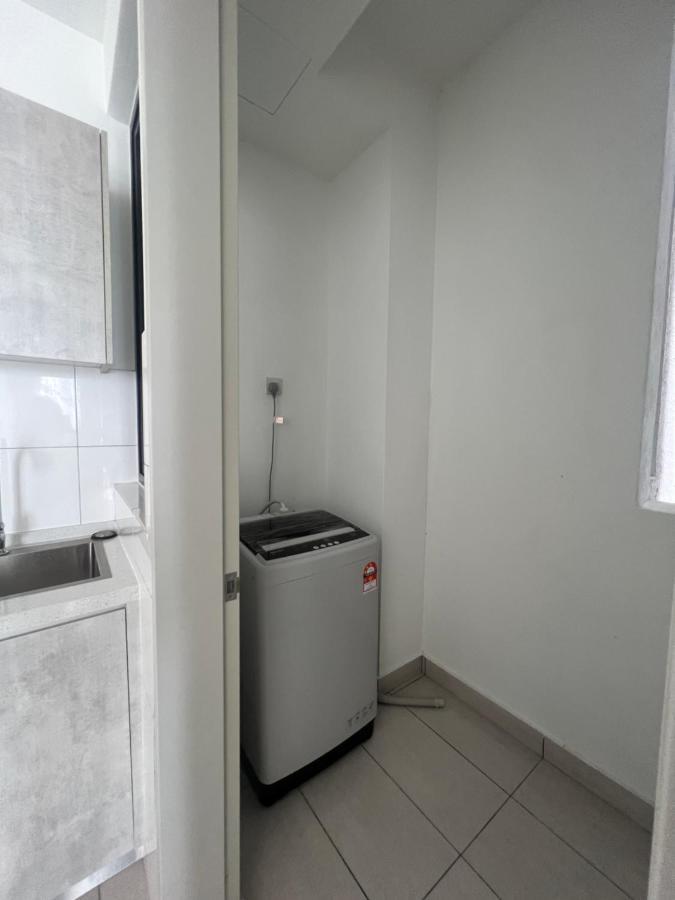Mucihome Clio, Near To Ioi Mall, Alamanda, Hospital Serdang, Wetland Kru Dll- Non Smoking For Malaysian Only *